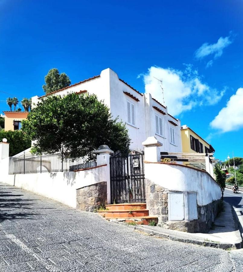 Brecchembe - Holiday Home In The Center Of Lacco Ameno Lacco Ameno  Buitenkant foto
