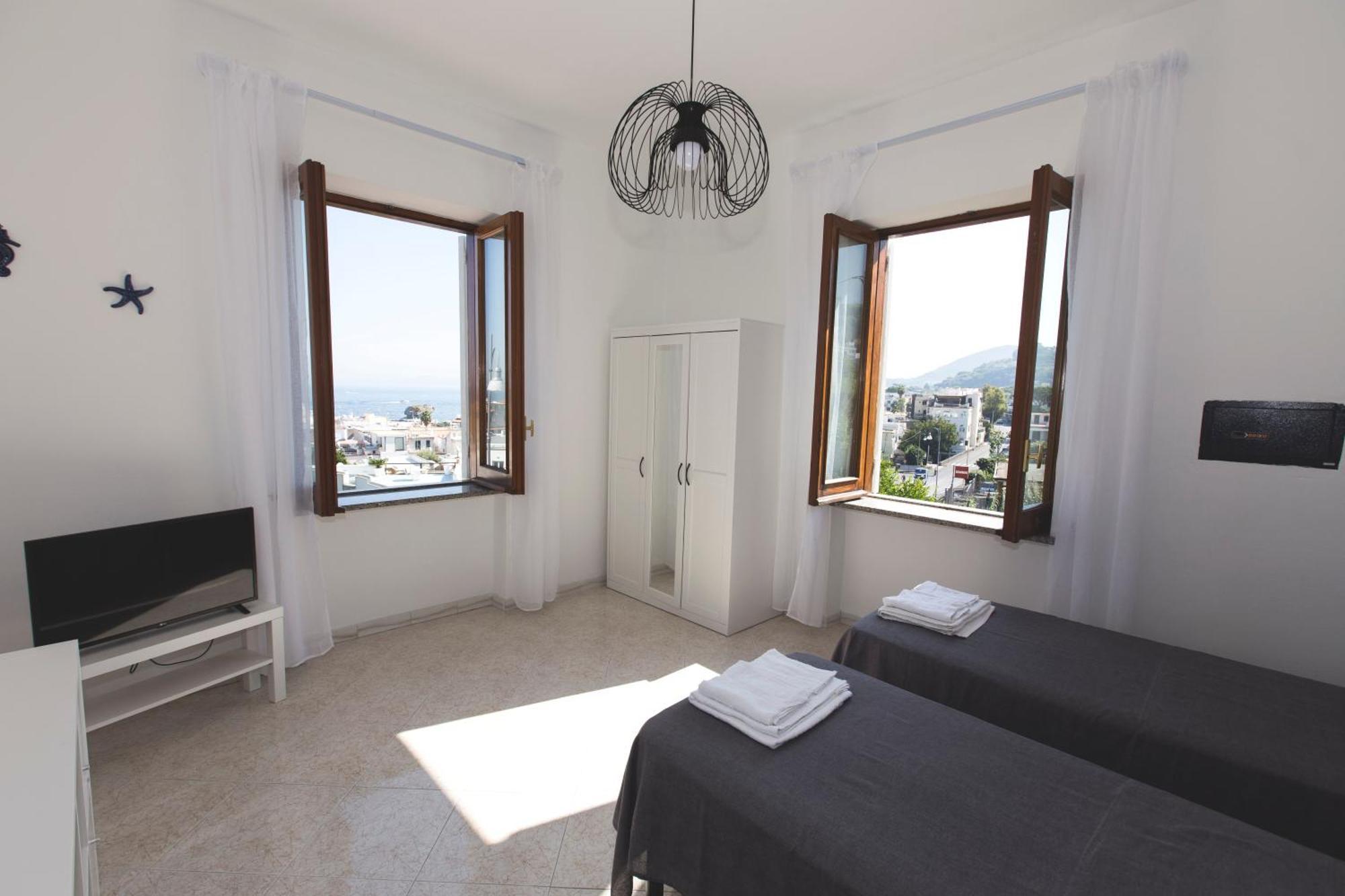 Brecchembe - Holiday Home In The Center Of Lacco Ameno Lacco Ameno  Buitenkant foto